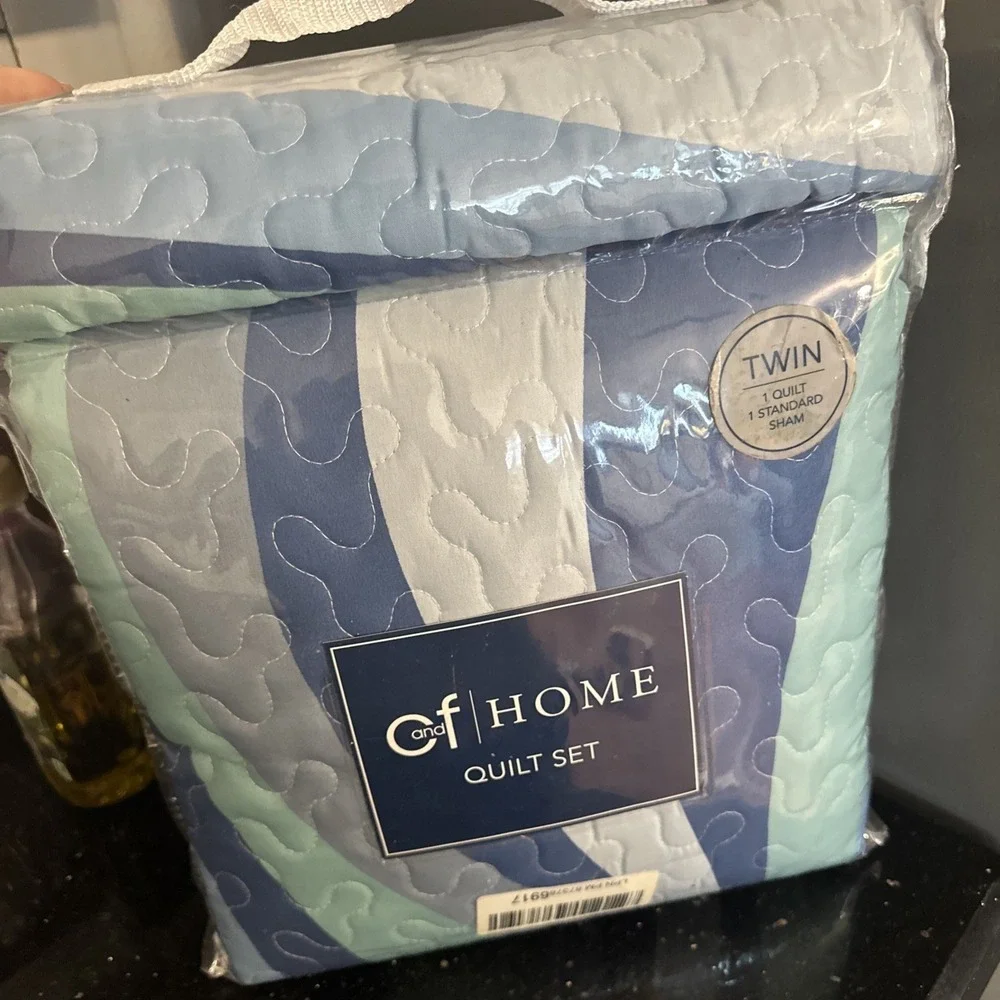 Sea Waves Blue White Quilt Set Twin Ocean Reversible Coastal Comforter Shams